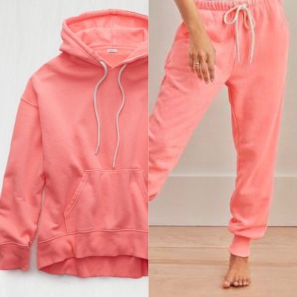 NWT Aerie Weekend Jogger/Hoodie Set